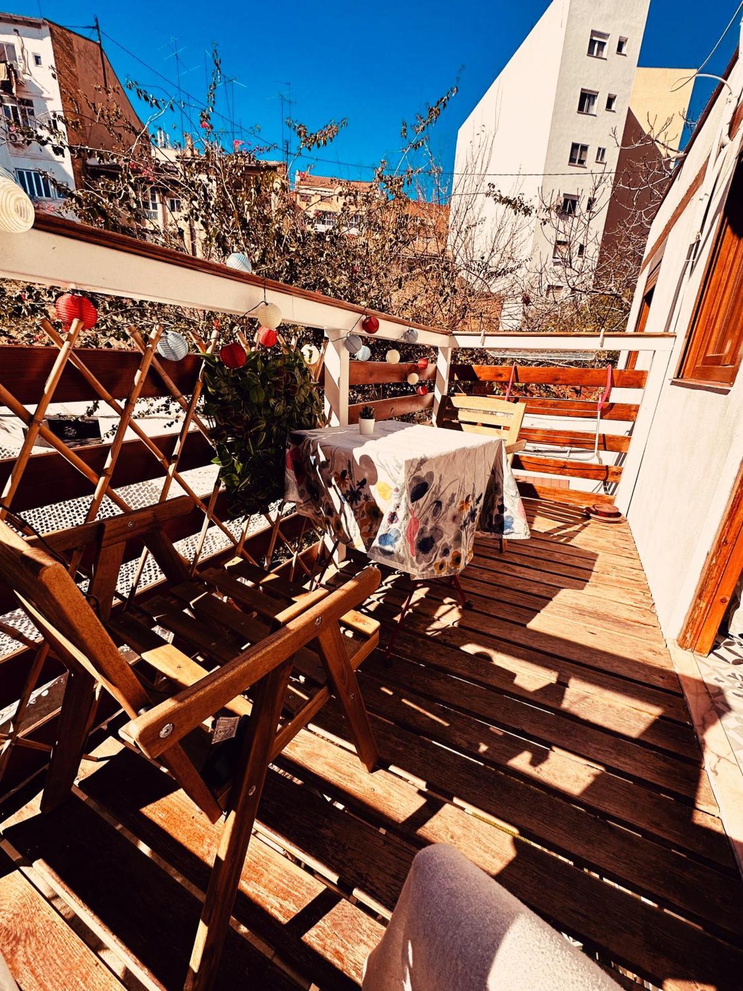 Precioso Apartamento Con A/A En Ruzafa Con Terracita Privada Y Acceso A Un Jardin, Para 2-3 Personas Valencia Eksteriør bilde